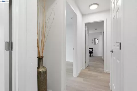 Entry Way - 113 De Paul Dr, Vallejo, CA 94589 photo 3 of 3