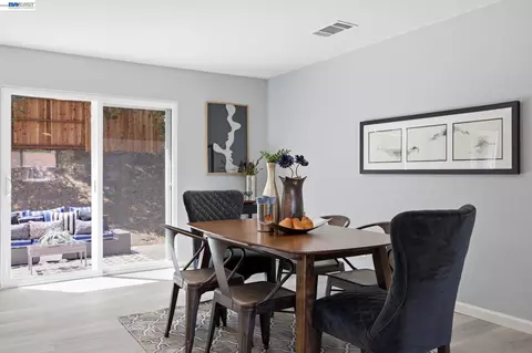 Dining - 113 De Paul Dr, Vallejo, CA 94589 photo 1 of 2