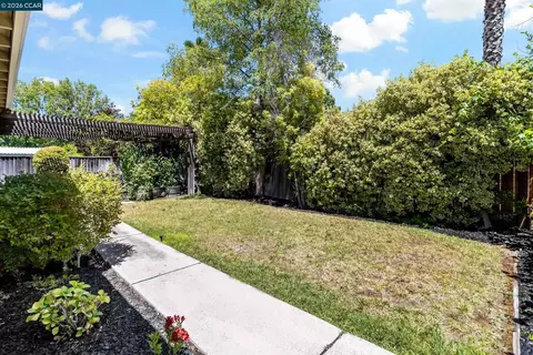 Exterior - 4495 Sweet Shrub Ct, Concord, CA 94521 photo 2 of 6