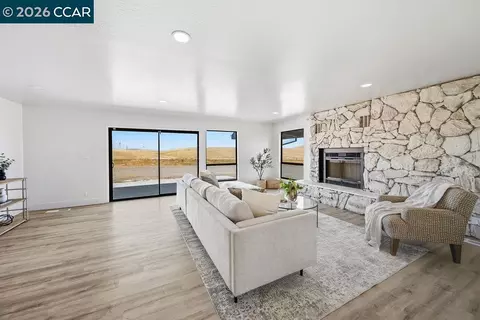 Living - 14740 Altamont Pass Rd, Mountain House, CA 95391 photo 5 of 6