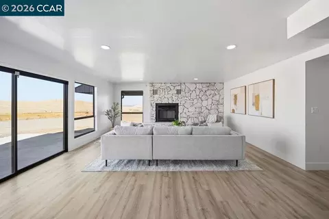 Living - 14740 Altamont Pass Rd, Mountain House, CA 95391 photo 4 of 6