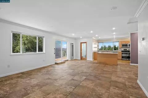 Living - 840 Ridge Dr, Concord, CA 94518 photo 7 of 12