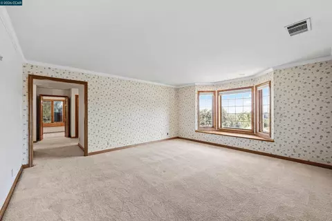 Living - 840 Ridge Dr, Concord, CA 94518 photo 6 of 12