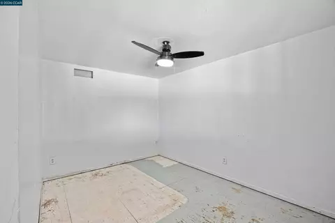 Bedroom - 840 Ridge Dr, Concord, CA 94518 photo 9 of 9