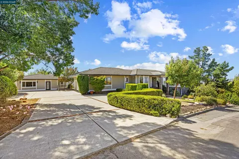 Other - 840 Ridge Dr, Concord, CA 94518 photo 1 of 14