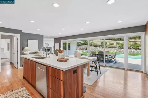 Kitchen - 49 Corliss Dr, Moraga, CA 94556 photo 3 of 4