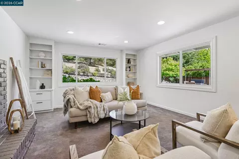 Living - 49 Corliss Dr, Moraga, CA 94556 photo 9 of 9