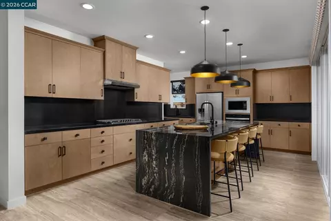 Kitchen - 3653 Darnoch Ave, Lathrop, CA 95330 photo 1 of 4