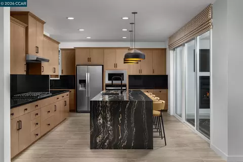 Kitchen - 3653 Darnoch Ave, Lathrop, CA 95330 photo 2 of 4