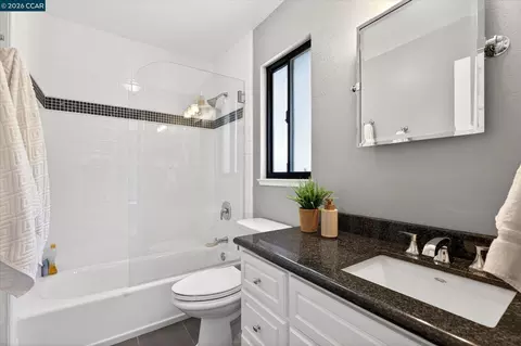 Bath - 499 Silverado Dr, Lafayette, CA 94549 photo 2 of 3
