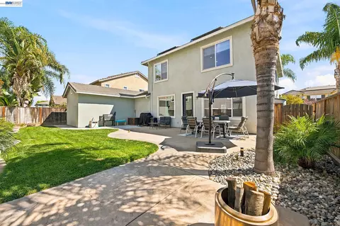 Exterior - 3694 Otter Brook Loop, Discovery Bay, CA 94505 photo 5 of 8