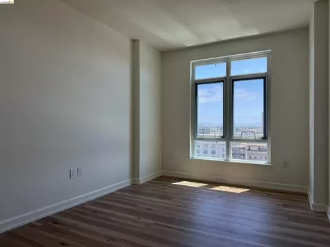 423 7th St #607, Oakland, CA 94607 photo 8