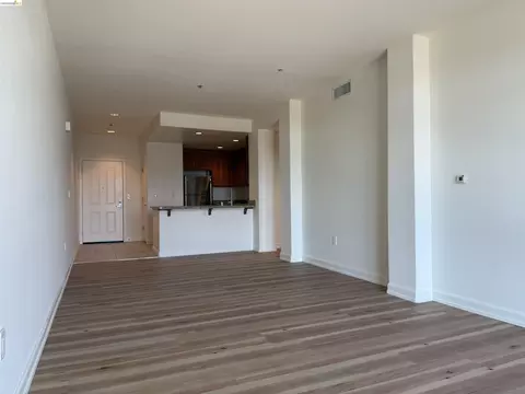 423 7th St #607, Oakland, CA 94607 photo 5
