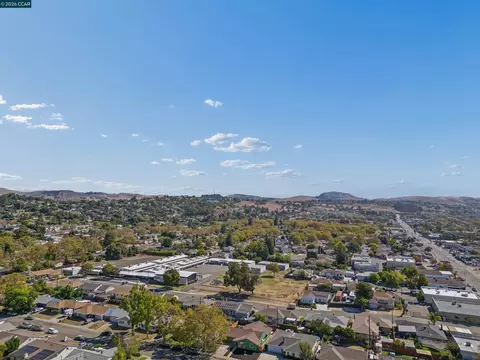 View/Area - 734 Warford Ave, Vallejo, CA 94591 photo 7 of 14