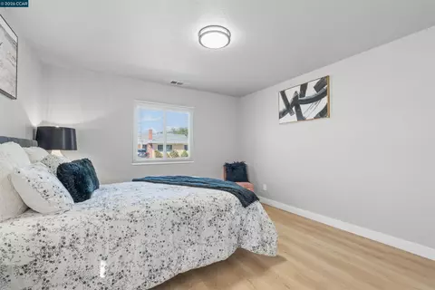 Bedroom - 734 Warford Ave, Vallejo, CA 94591 photo 5 of 7