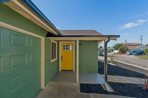Exterior - 734 Warford Ave, Vallejo, CA 94591 photo 5 of 10