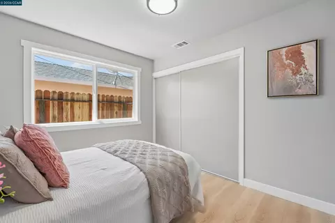Bedroom - 734 Warford Ave, Vallejo, CA 94591 photo 4 of 7