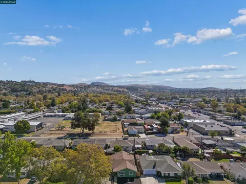 View/Area - 734 Warford Ave, Vallejo, CA 94591 photo 5 of 14