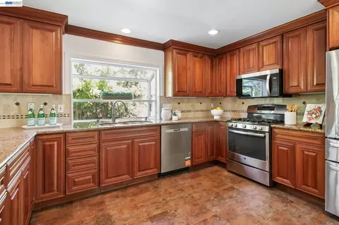 Kitchen - 36746 Peach Ct, Newark, CA 94560 photo 2 of 3
