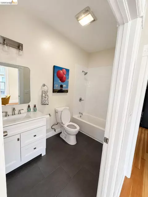 Bath - 1324 Burnett, Berkeley, CA 94702 photo 3 of 3