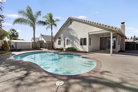 Other - 534 Reisling Ct, Manteca, CA 95337 photo 8 of 10