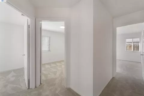 Entry Way - 534 Reisling Ct, Manteca, CA 95337 photo 4 of 4