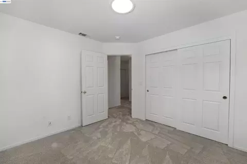 Bedroom - 534 Reisling Ct, Manteca, CA 95337 photo 4 of 7