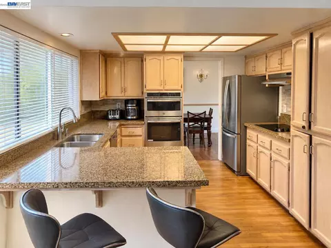Kitchen - 2204 Cheyenne Way, Modesto, CA 95356 photo 2 of 3