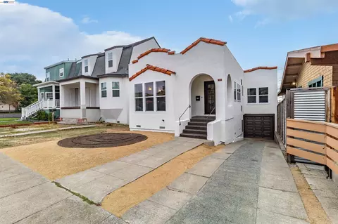 Exterior - 422 Monterey St, Vallejo, CA 94590 photo 2 of 3