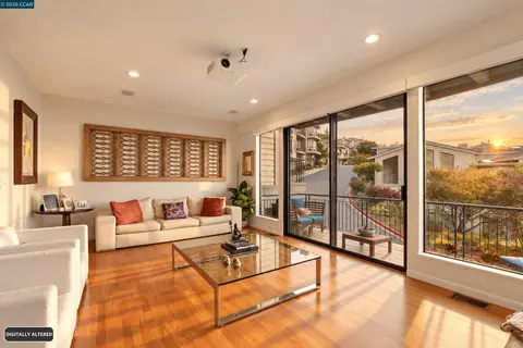 5 Schooner Hl, Oakland, CA 94618