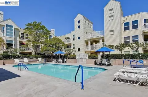410 N 1st St #332, San Jose, CA 95112