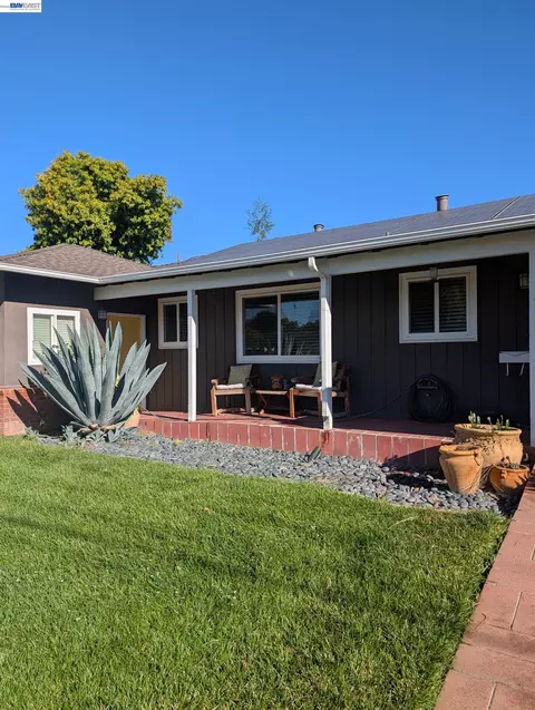 Exterior - 4017 Silver St, Pleasanton, CA 94566 photo 2 of 3