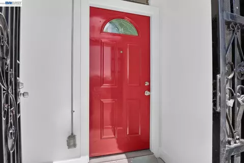 Entry Way - 2244 E 20th St, Oakland, CA 94606 photo 1 of 3