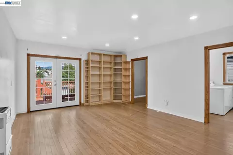 Living - 2244 E 20th St, Oakland, CA 94606 photo 5 of 8
