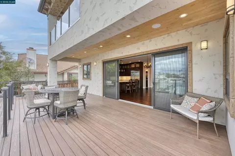 Exterior - 2012 Windward Pt, Discovery Bay, CA 94505 photo 7 of 12