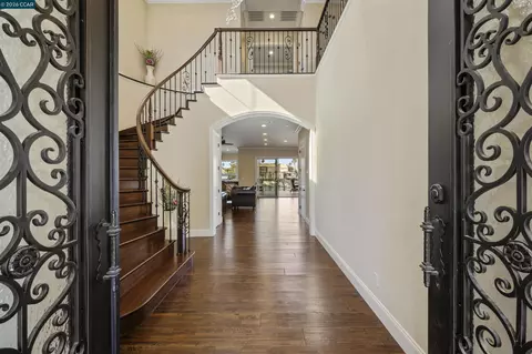 Entry Way - 2012 Windward Pt, Discovery Bay, CA 94505 photo 1 of 6
