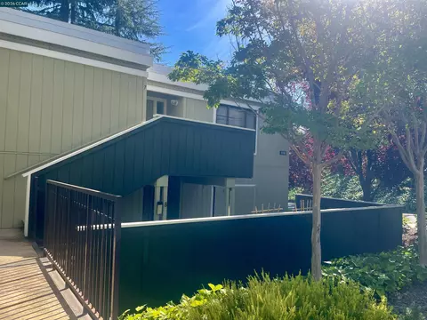 1116 Running Springs Rd #7, Walnut Creek, CA 94595