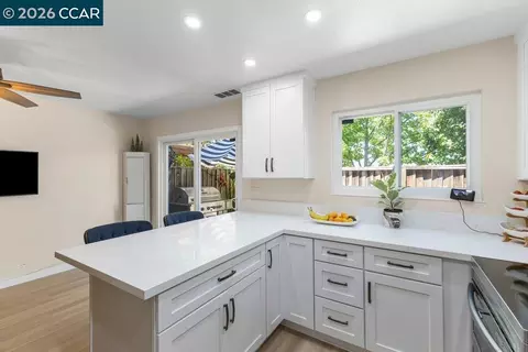 Kitchen - 4308 Saint Charles Pl, Concord, CA 94521 photo 4 of 4