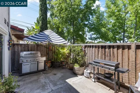 Exterior - 4308 Saint Charles Pl, Concord, CA 94521 photo 4 of 4