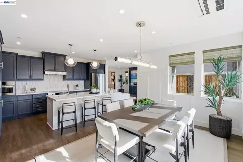 Dining - 3890 Viggo Way, Dublin, CA 94568 photo 1 of 2