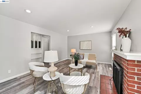 Living - 5946 Cinnabar Ct, Newark, CA 94560 photo 2 of 12