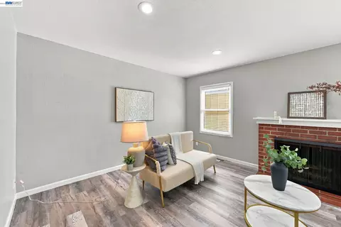 Living - 5946 Cinnabar Ct, Newark, CA 94560 photo 4 of 12