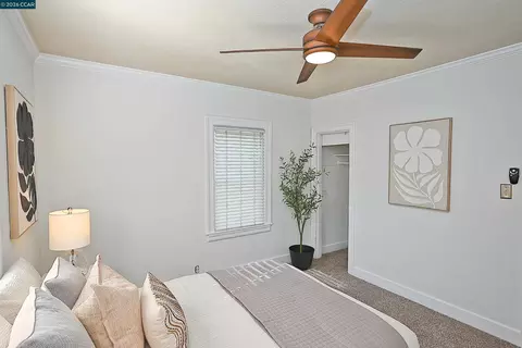 Bedroom - 1035 Palm Ave, Martinez, CA 94553 photo 2 of 5