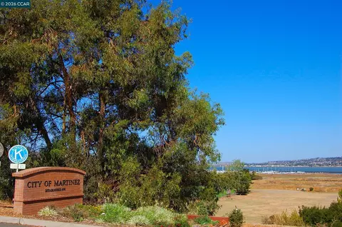 View/Area - 1035 Palm Ave, Martinez, CA 94553 photo 1 of 3