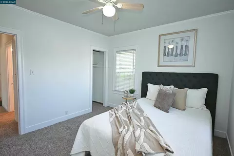 Bedroom - 1035 Palm Ave, Martinez, CA 94553 photo 4 of 5