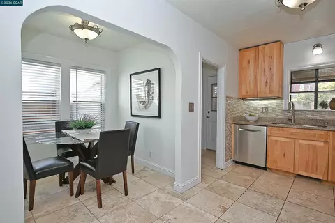 Dining - 1035 Palm Ave, Martinez, CA 94553 photo 1 of 2