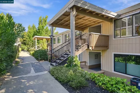 1132 Running Springs Rd #7, Walnut Creek, CA 94595