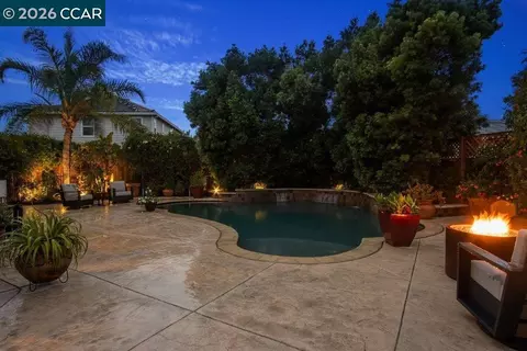Exterior - 240 Explorer Way, Martinez, CA 94553 photo 7 of 15