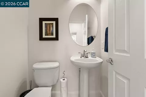 Bath - 240 Explorer Way, Martinez, CA 94553 photo 5 of 5