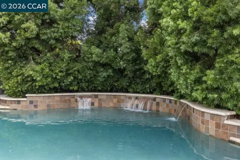 Exterior - 240 Explorer Way, Martinez, CA 94553 photo 11 of 15